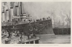 La movilización de la flota para las maniobras, sacando un crucero de primera clase del muelle antes de la puesta en servicio